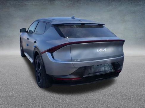 Used 2022 Kia EV6 GT-Line w/ First Edition Package AWD/4WD image 18