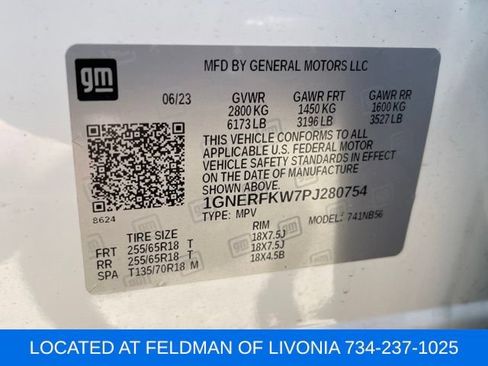 Used 2023 Chevrolet Traverse LS w/ Safety Package FWD image 10