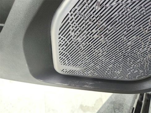 New 2026 GMC Hummer EV 4x4 Crew Cab image 33