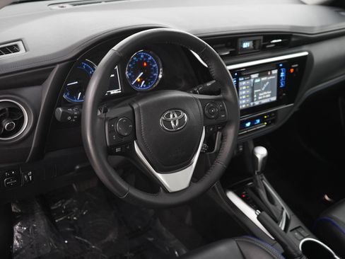 Used 2017 Toyota Corolla XSE FWD image 19