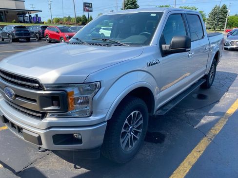 Used 2018 Ford F150 XLT w/ Equipment Group 302A Luxury AWD/4WD image 3