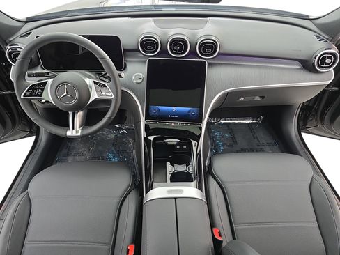 Used 2025 Mercedes-Benz C 300 Sedan image 9