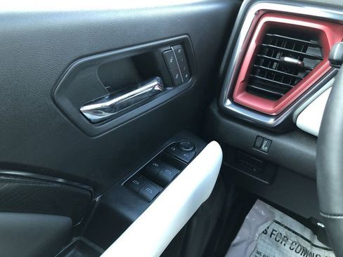 Used 2024 GMC Canyon AT4X AWD/4WD image 12
