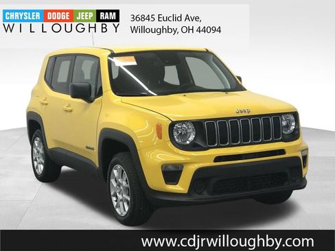 Certified 2023 Jeep Renegade Latitude image 3