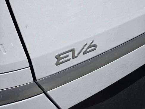 New 2026 Kia EV6 2WD image 7