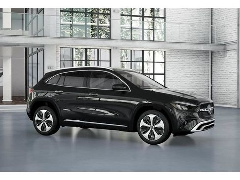 Certified 2026 Mercedes-Benz GLA 250 4MATIC image 13