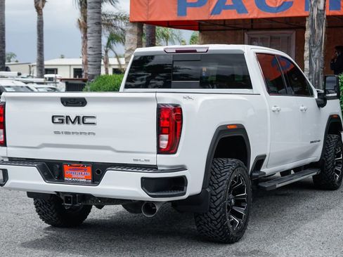 Used 2020 GMC Sierra 2500 SLE w/ Preferred Package AWD/4WD image 10