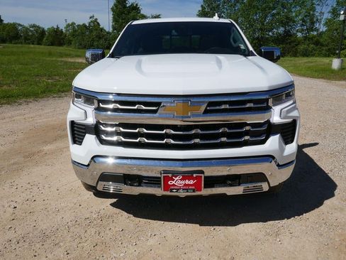 New 2026 Chevrolet Silverado 1500 LTZ w/ LTZ Premium Package AWD/4WD image 11