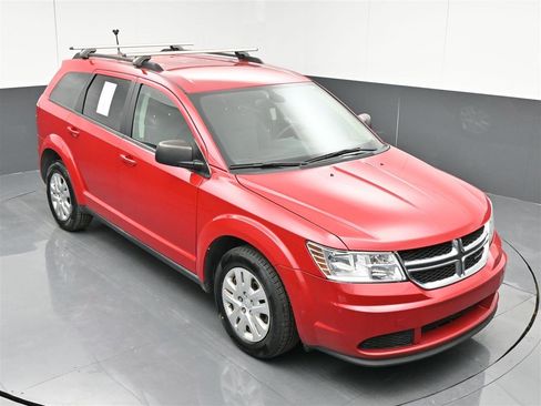 Used 2020 Dodge Journey SE image 22