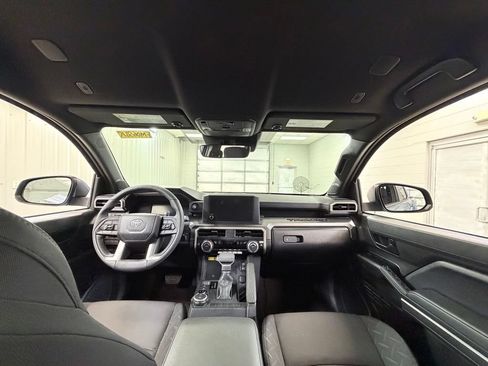 Used 2026 Toyota Tacoma SR5 AWD/4WD image 25
