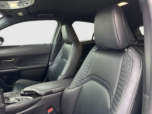 Used 2021 Lexus UX 200 w/ Accessory Package (Z2) FWD image 15