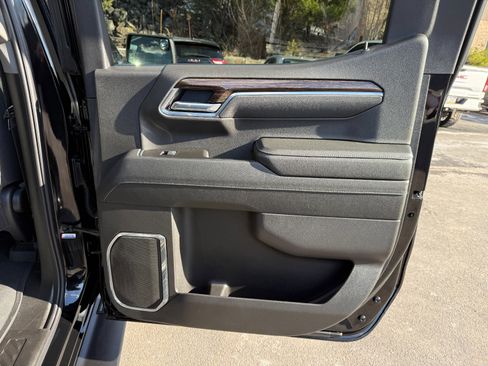 Used 2025 GMC Sierra 1500 Elevation w/ Preferred Package image 20