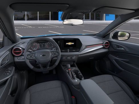 New 2026 Chevrolet Trax RS w/ Driver Confidence Package FWD image 15