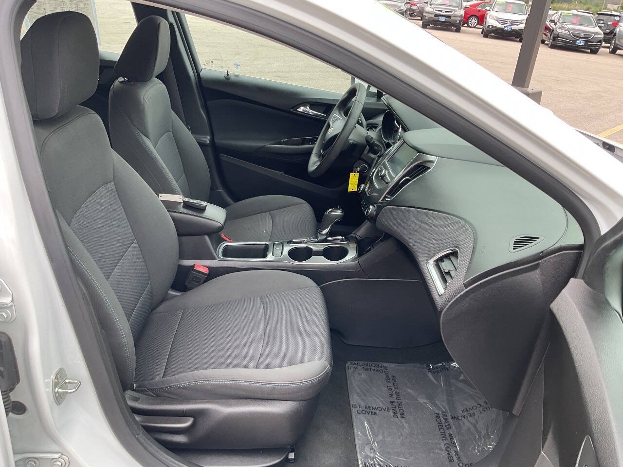 Used 2016 Chevrolet Cruze LT FWD image 38