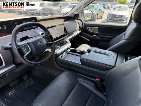 Used 2025 Ford Expedition Max Platinum AWD/4WD image 35