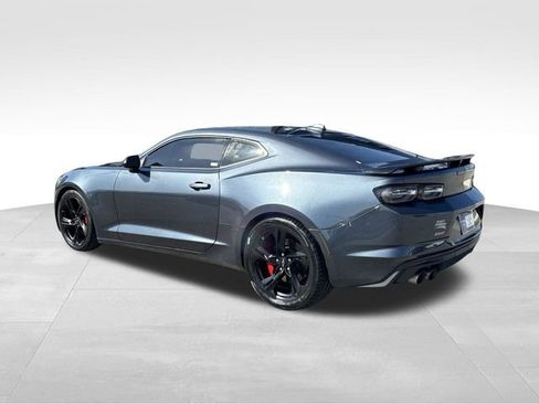 Used 2021 Chevrolet Camaro SS RWD image 3