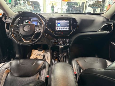 Used 2019 Jeep Cherokee Limited AWD/4WD image 21