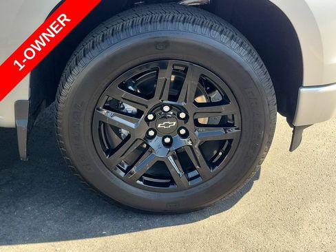 Used 2022 Chevrolet Silverado 1500 Custom w/ LPO, Dark Essentials Package RWD image 7