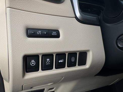 Used 2022 Nissan Murano Platinum w/ Cargo Package image 14