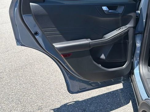 Used 2025 Ford Escape ST-Line FWD image 21