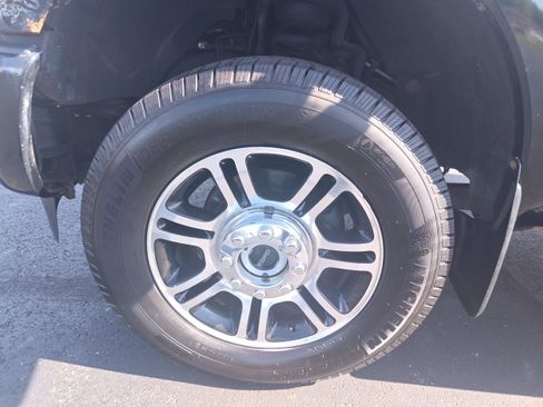 Used 2016 Ford F250 Platinum w/ Platinum Package AWD/4WD image 6