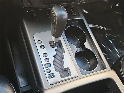 Used 2013 Nissan Armada Platinum AWD/4WD image 12