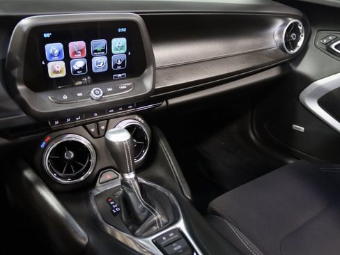 Used 2018 Chevrolet Camaro LT w/ RS Package image 46