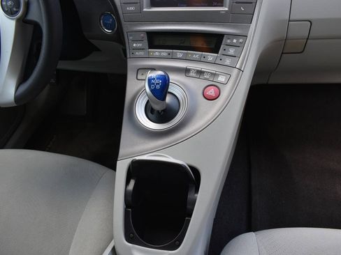 Used 2015 Toyota Prius Two FWD image 26