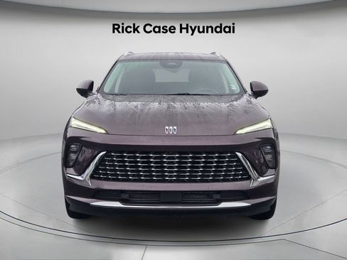 Used 2024 Buick Envision Avenir image 4