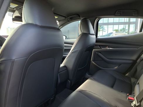 Certified 2025 MAZDA MAZDA3 s Sport image 10