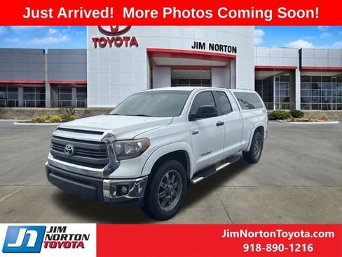 Used 2014 Toyota Tundra SR5 AWD/4WD image 2