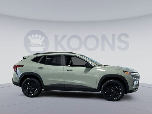 New 2026 Chevrolet Trax ACTIV w/ Sunroof Package image 17