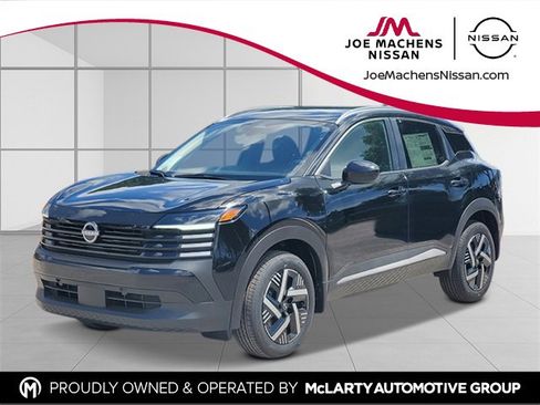 New 2026 Nissan Kicks SV image 1