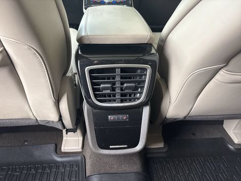 Used 2022 Lincoln Nautilus Reserve AWD/4WD image 22