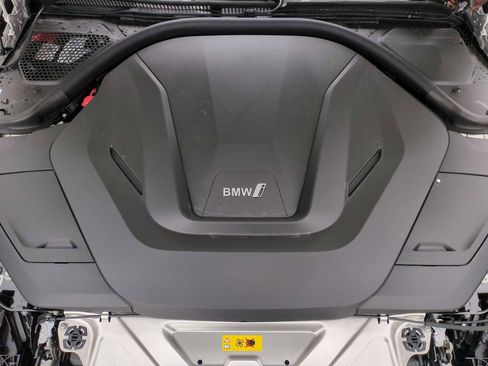 Used 2025 BMW i4 xDrive40i w/ Premium Package image 15