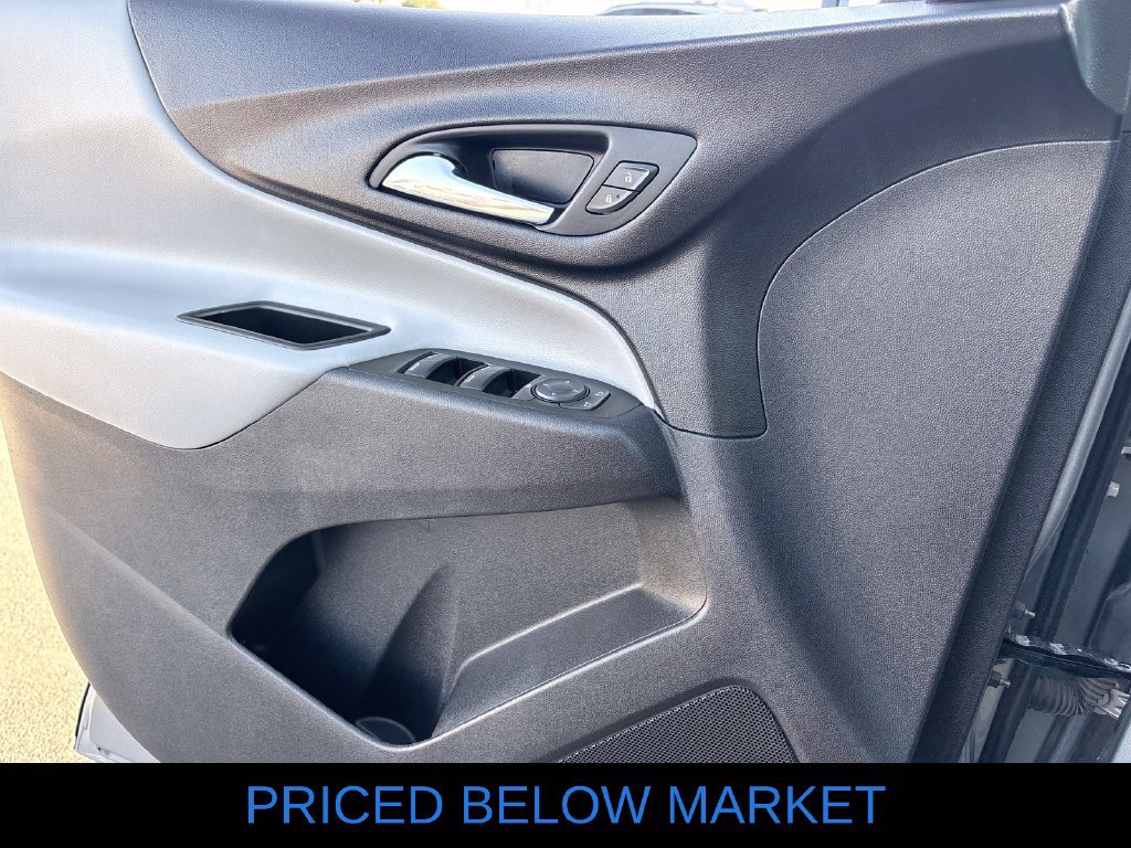 Used 2023 Chevrolet Equinox LS FWD image 11