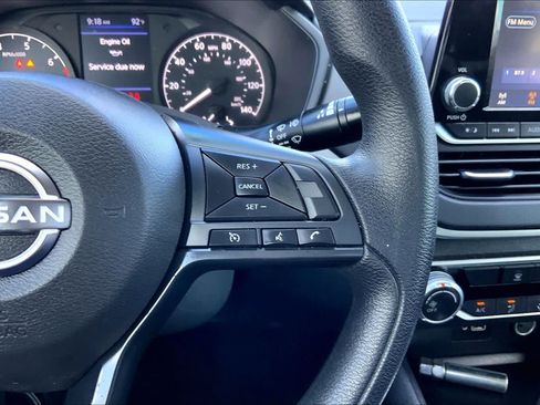 Used 2024 Nissan Altima 2.5 S FWD image 24