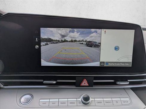 New 2026 Hyundai Elantra Limited FWD image 19