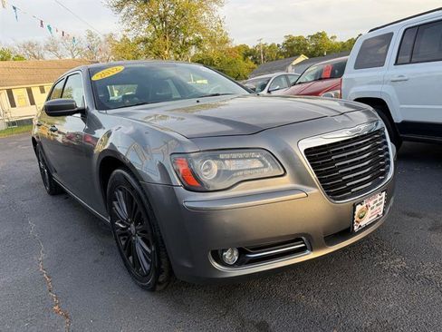 Used 2012 Chrysler 300 S w/ Luxury Group AWD/4WD image 7