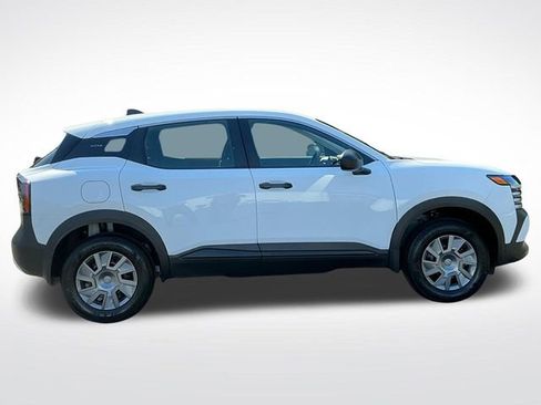 New 2026 Nissan Kicks S FWD image 8