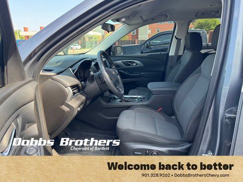 Used 2021 Chevrolet Traverse LT FWD image 14