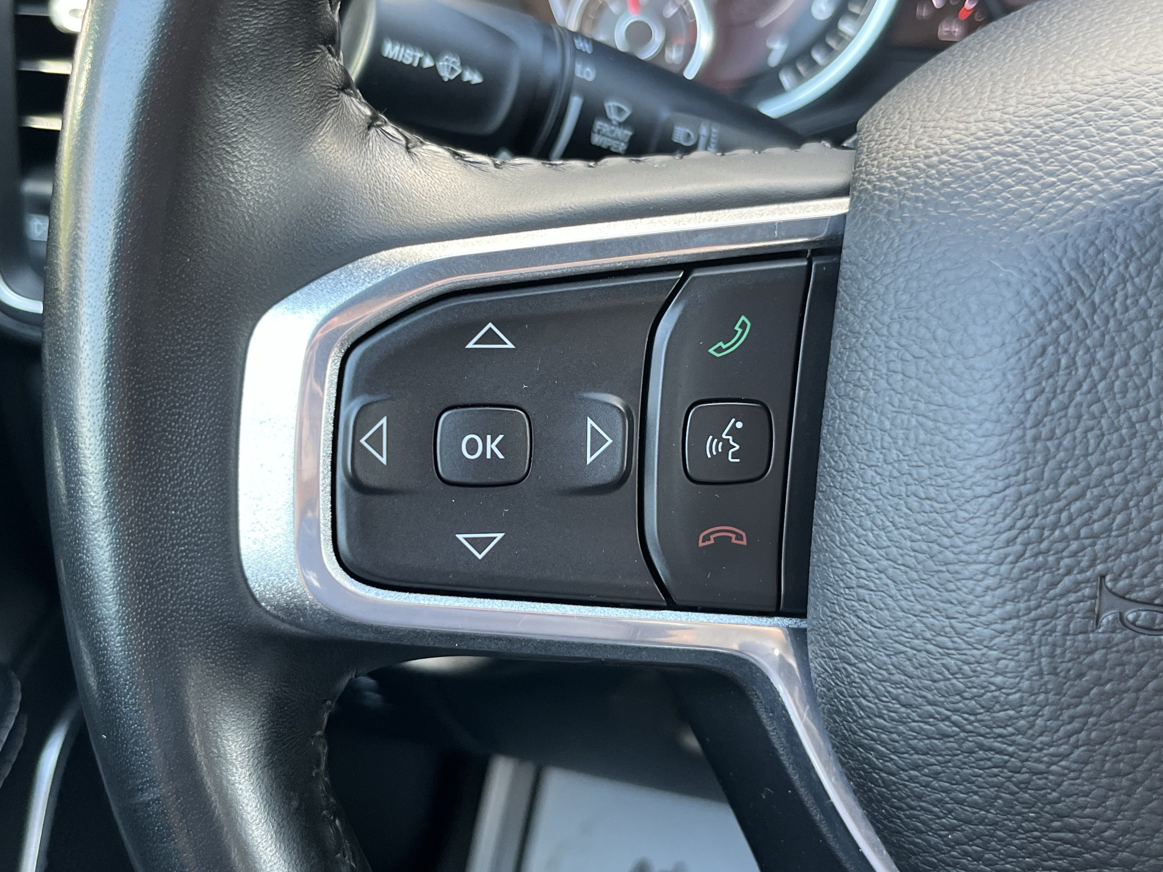 Used 2021 RAM 1500 Laramie w/ Sport Appearance Package AWD/4WD image 29