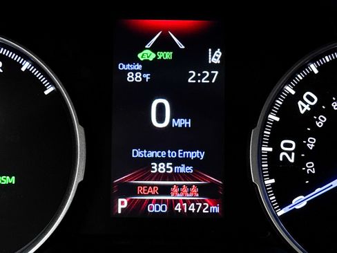 Used 2022 Toyota RAV4 XLE Premium AWD/4WD image 10