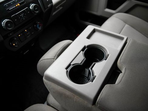 Used 2017 Ford F150 XLT image 29