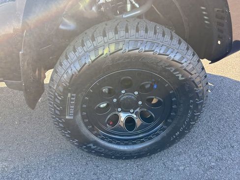 Used 2022 Toyota 4Runner SR5 image 25