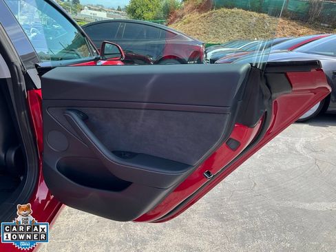 Used 2022 Tesla Model 3 Long Range AWD/4WD image 68