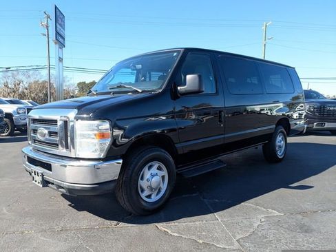 Used 2014 Ford E-350 and Econoline 350 XLT image 9