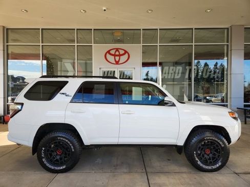 Certified 2021 Toyota 4Runner TRD Off-Road Premium image 4