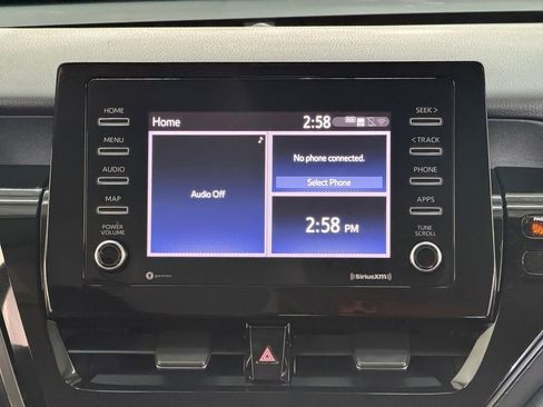 Used 2021 Toyota Camry SE FWD image 21