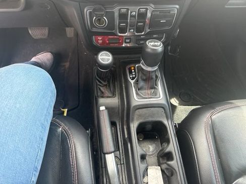Used 2019 Jeep Wrangler Unlimited Rubicon AWD/4WD image 13